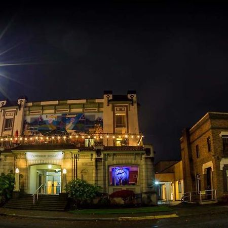 Centralia Square Grand Ballroom And Vintage Hotel エクステリア 写真